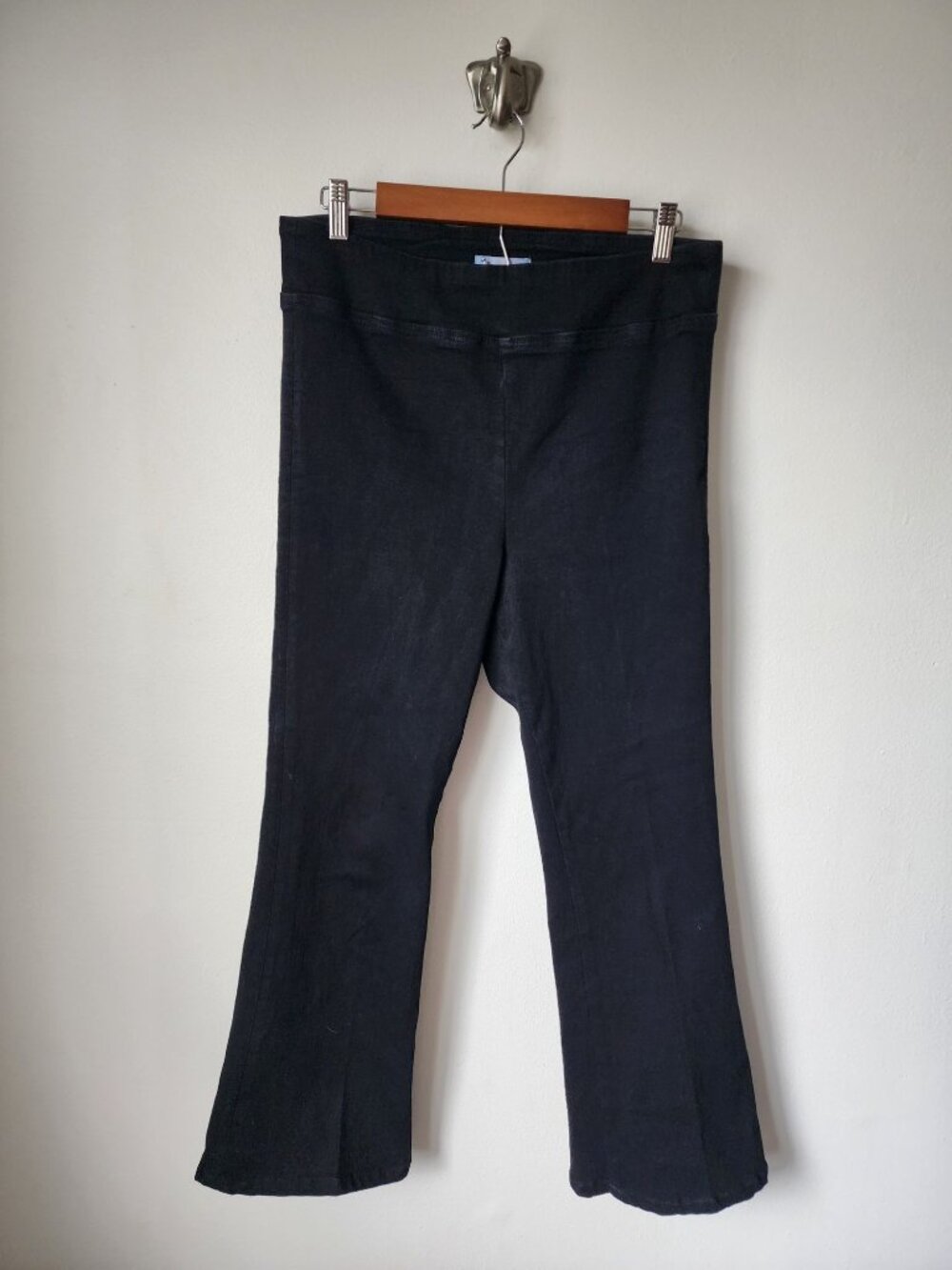 Frame Jet Set sheer noir black crop mini boot jeans
